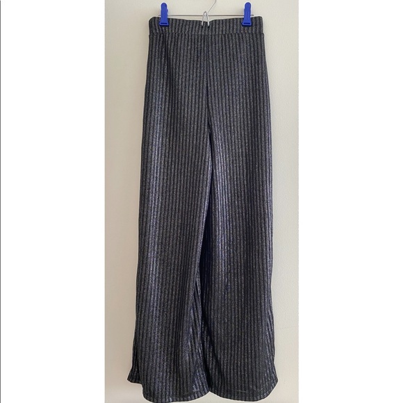 Cropped Black Glitter Wide-Leg Pants - Picture 2 of 4